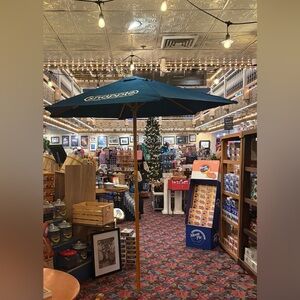 Wood Market Umbrella Snapple